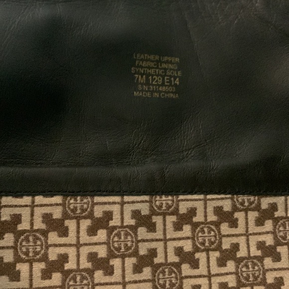 Tory Burch Teresa Logo Black Tumbled/Pebbled Leather Riding Boots - Picture 14 of 15